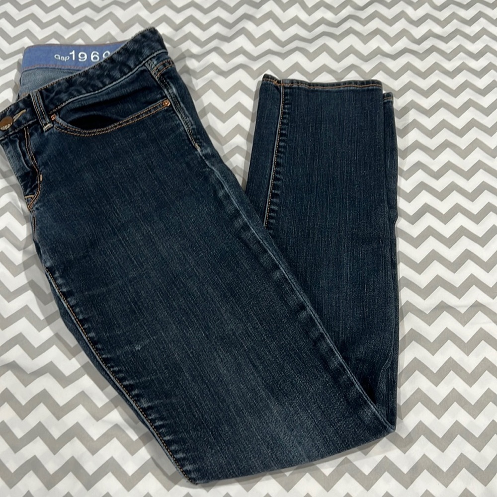 Gap 1969 woman’s dark blue black denim jeans with orange stitching size 28/6